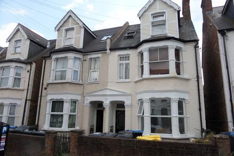 Holmesdale Road, London SE25
