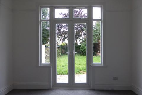 undefined, Holmesdale Road, London SE25