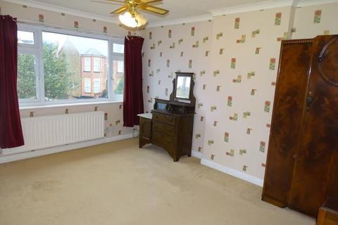 46 Woodthorpe Road, Ashford, TW15 2RU