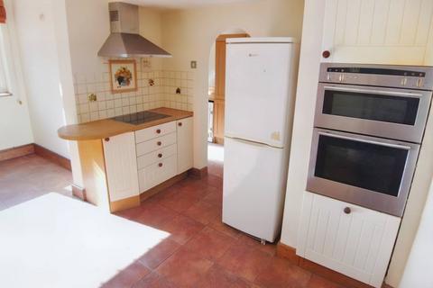 4 bedroom detached bungalow for sale, Copthorne Common, Copthorne RH10