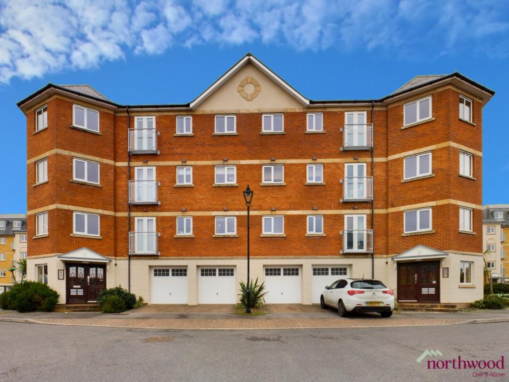 San Diego Way, Eastbourne, BN23 2 bed flat £300,000