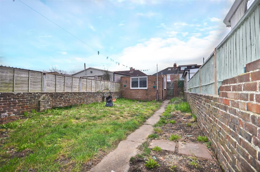 Stanley Avenue, Portsmouth, PO3 3 bed terraced house £320,000