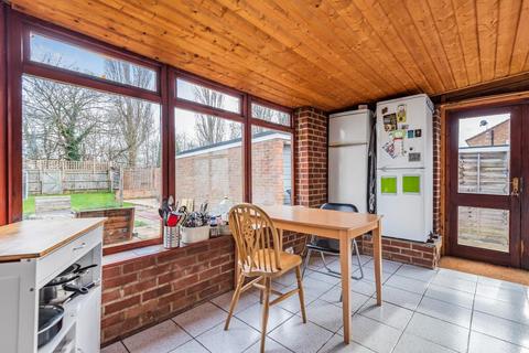 60 Hampden Drive, Kidlington, OX5 2LS