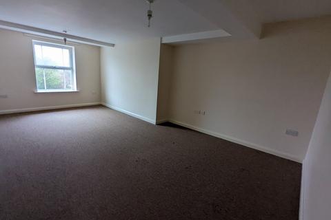 2 bedroom flat to rent, 14-18 High Street, Wickham market