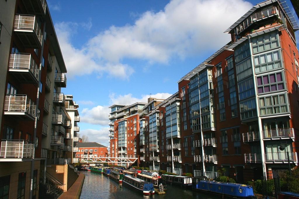 King Edwards Wharf, Sheepcote Street 1 bed apartment £995 pcm (£230 pw)