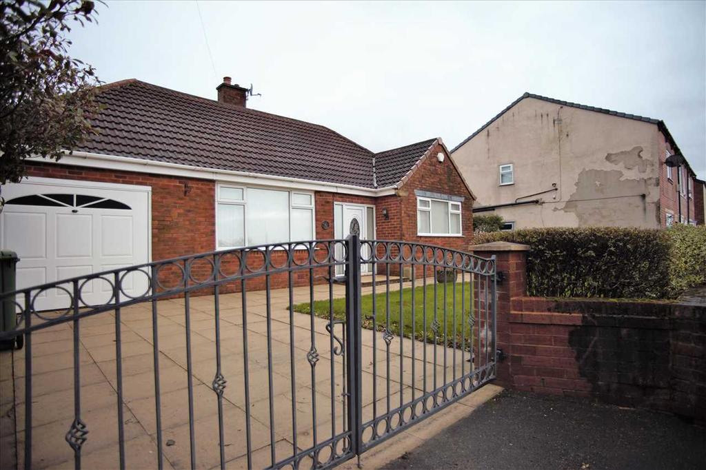 Manchester Road, Kearsley 3 bed bungalow £1,250 pcm (£288 pw)