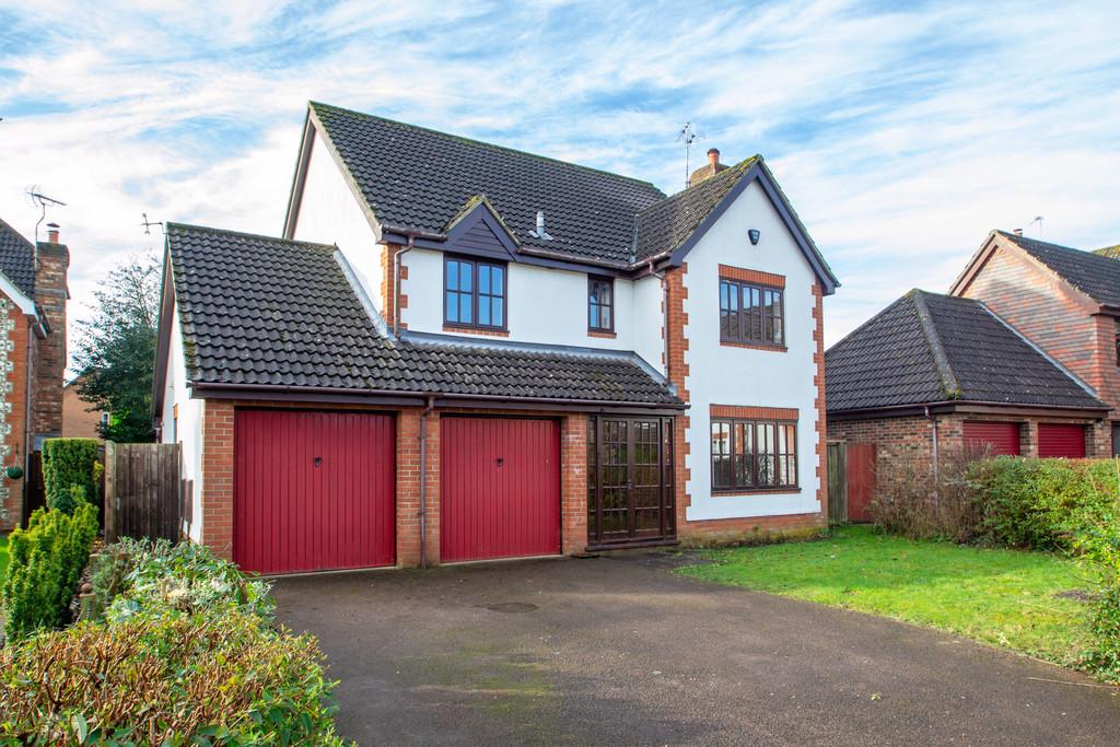 Thorpe End, Norwich NR13 5 bed detached house £525,000