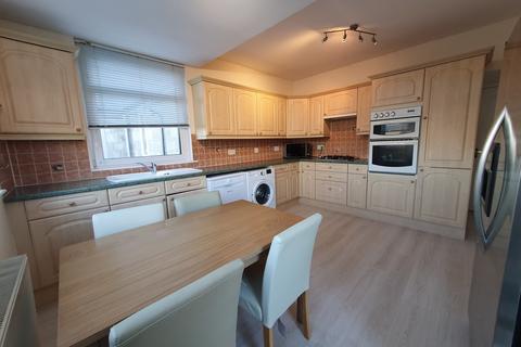 4 bedroom semi-detached house to rent, Camperdown Road, Aberdeen