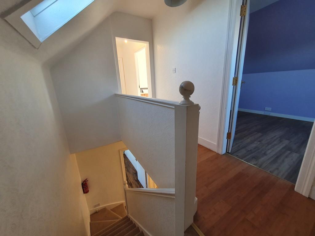 Upstairs Hallway/Staircase
