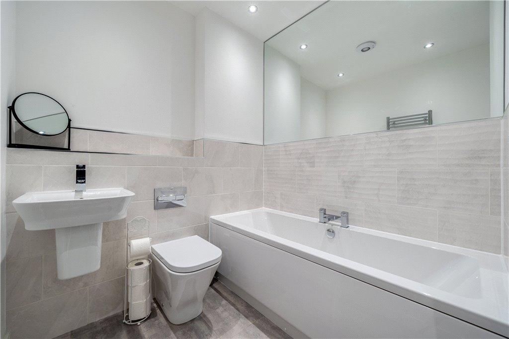 Modern Bathroom