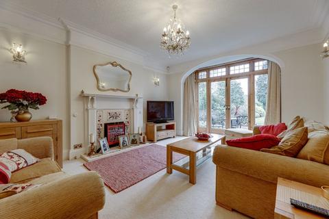 4 Ashleigh Road, Solihull, B91 1AE