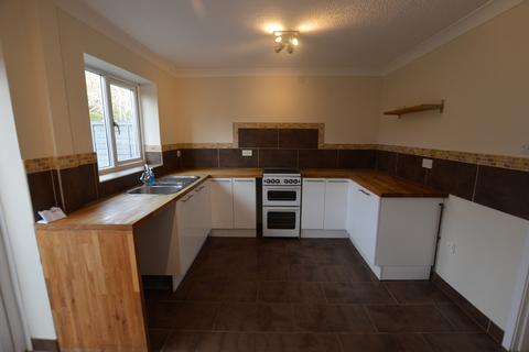 3 bedroom end of terrace house to rent, Honeysuckle Way, Bury St. Edmunds