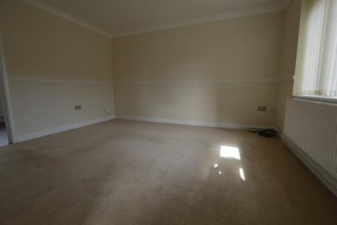 3 bedroom end of terrace house to rent, Honeysuckle Way, Bury St. Edmunds