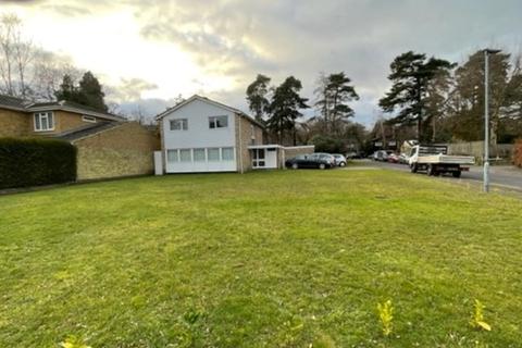 1 Arden Close, Bracknell, RG12 2SG