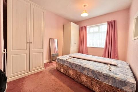 8 Wall Street, Grimsby, DN34 4BH