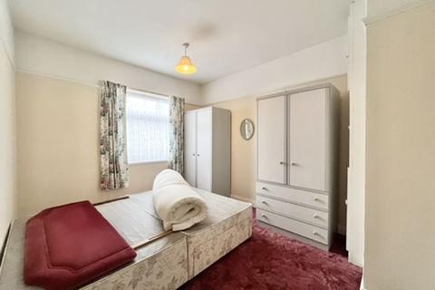 8 Wall Street, Grimsby, DN34 4BH