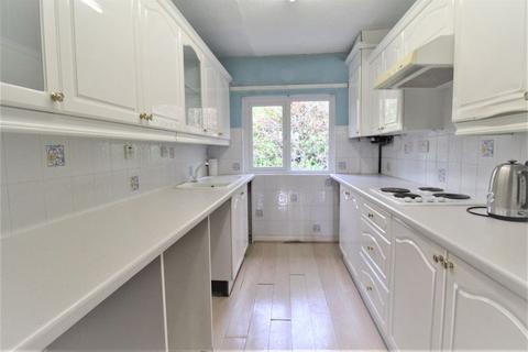 17 Colston Close, Bradford, BD8 0BN