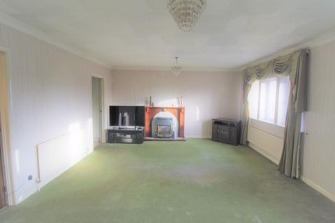17 Colston Close, Bradford, BD8 0BN