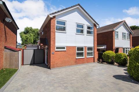 3 bedroom detached house for sale, Cranbourne Park, Hedge End, SO30 0PA