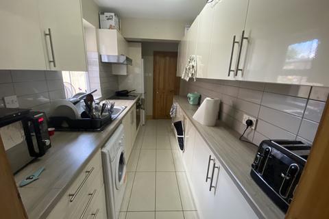 4 bedroom terraced house to rent - Broomfield Road, Earlsdon, Coventry, CV5 6JY