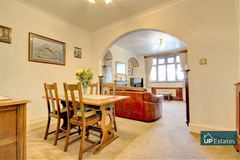 62 Bardon Road, Barwell, Leicester, LE9 8FF