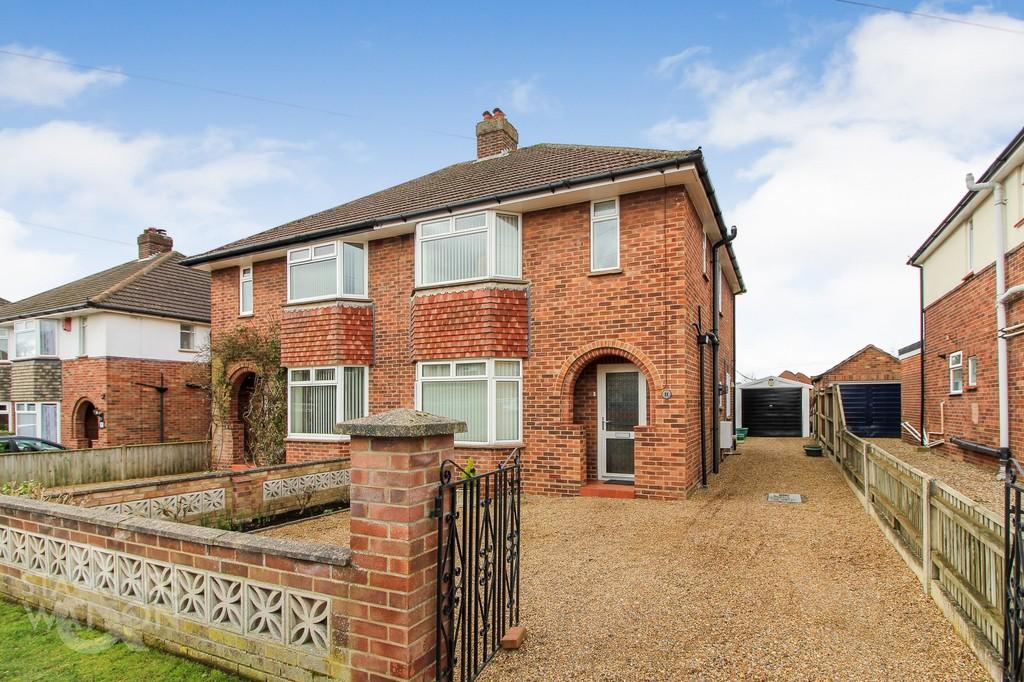 Breckland Road, Costessey, Norwich 3 bed semidetached house £275,000