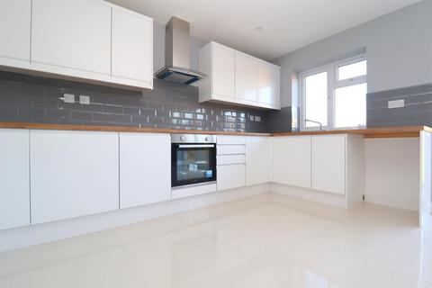 133a Bushmead Road, Luton, LU2 7YT