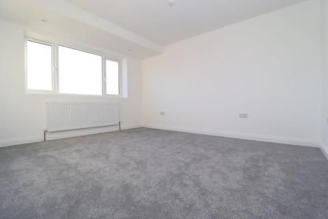 133a Bushmead Road, Luton, LU2 7YT