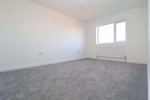 133a Bushmead Road, Luton, LU2 7YT