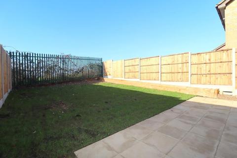 133a Bushmead Road, Luton, LU2 7YT