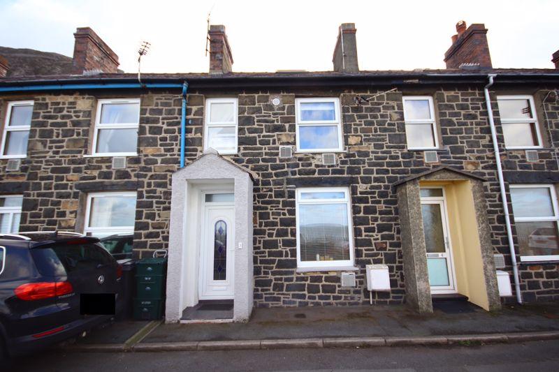 Mona Terrace, Llanfairfechan 3 bed terraced house £140,000