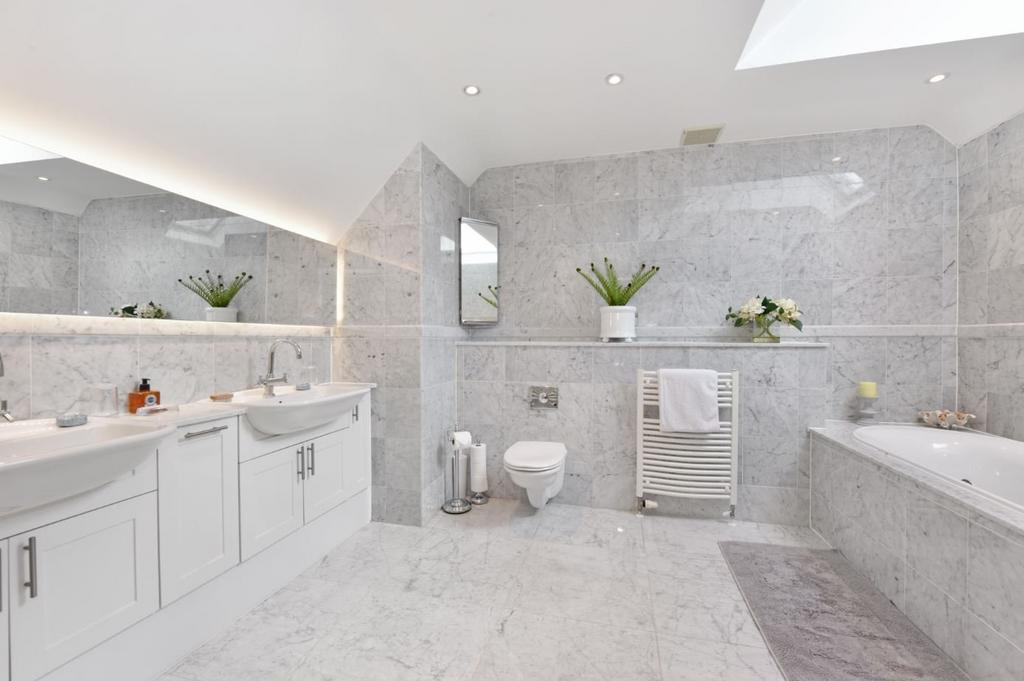 Ensuitebathroom