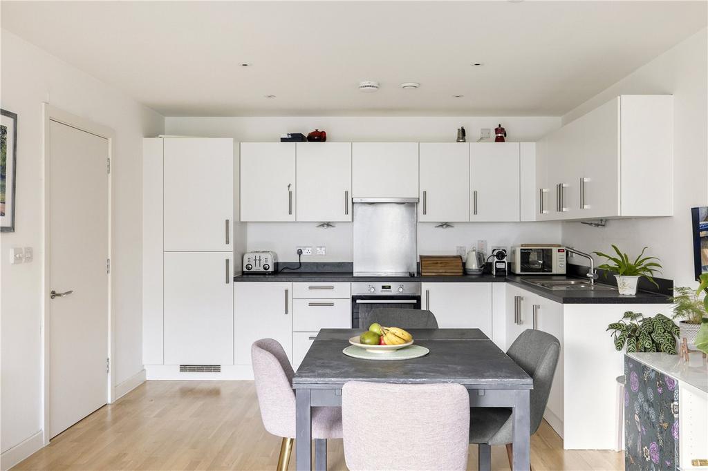 Kitchen/Dining