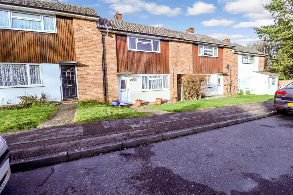 Rectory Wood, Harlow 2 bed terraced house £300,000