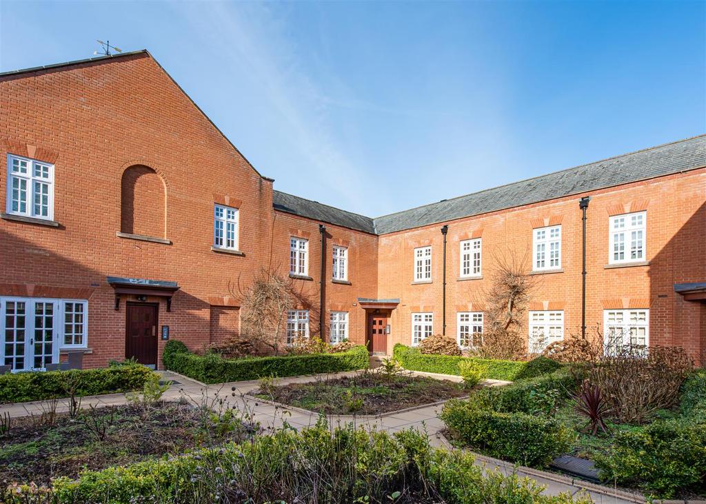 40 Sparrows Nest, Wergs Hall... 2 bed apartment £209,950