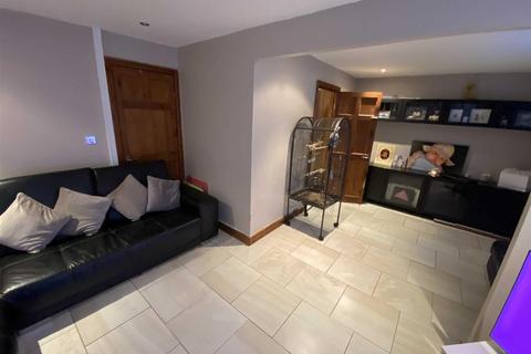 27 New Devonshire Square, Salford, M7 4BH