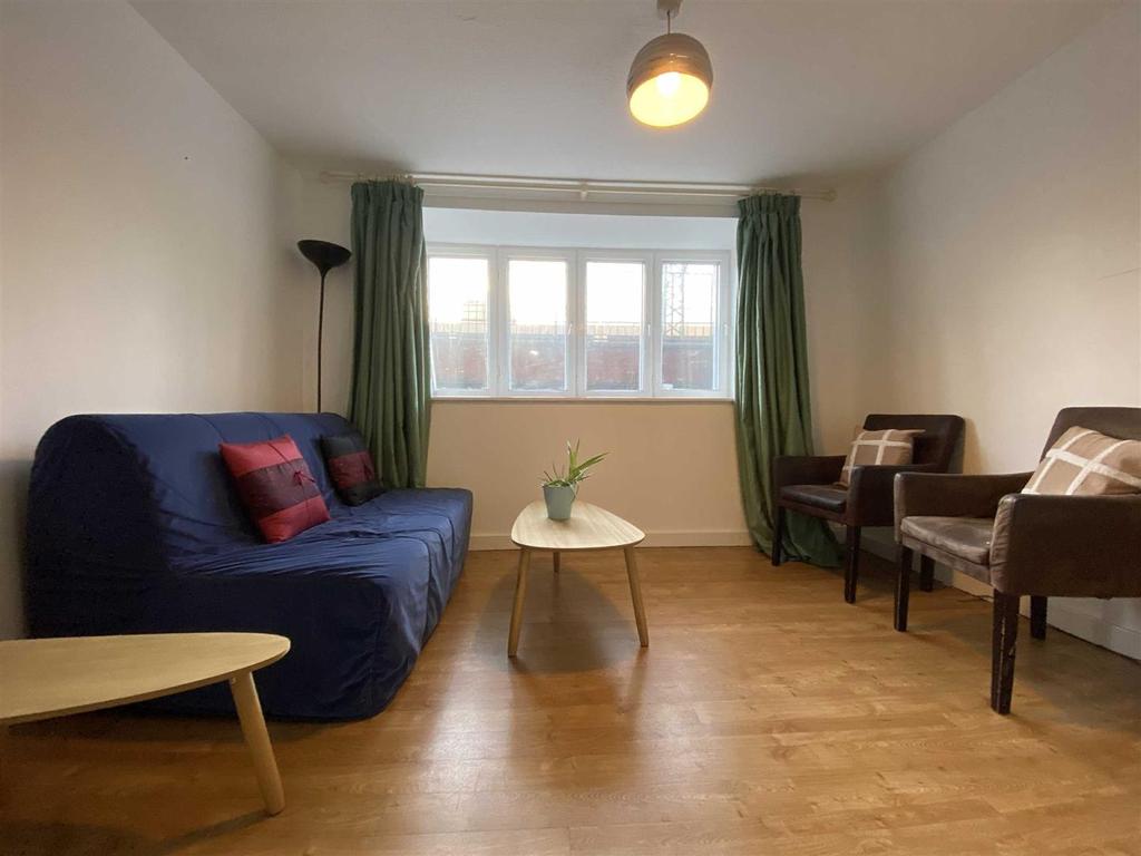Granby House, 61 Granby Row, The Village 1 bed flat £145,000