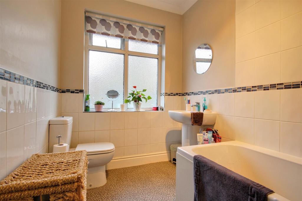 Modern Bathroom