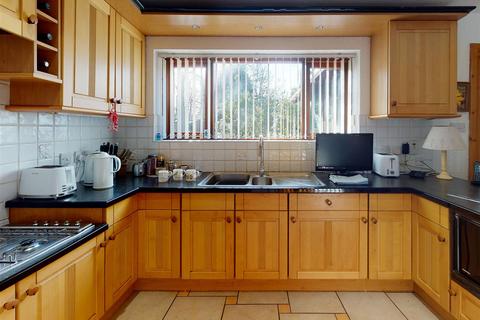 Moorfield Talbot Avenue, Little Aston, Sutton Coldfield, B74 3DD