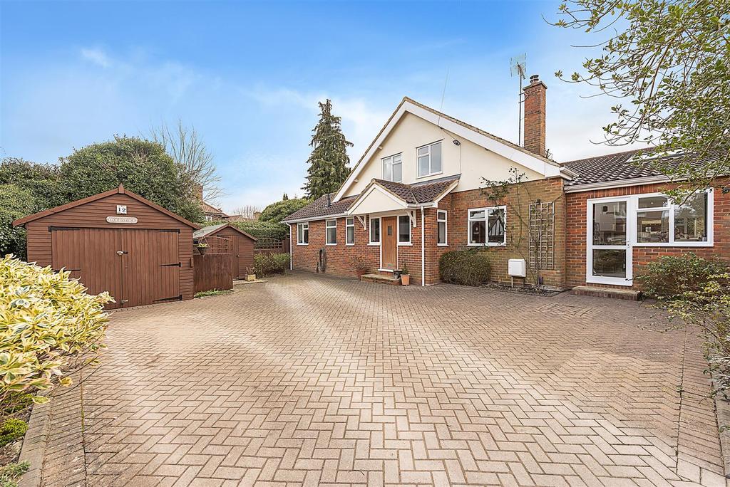 Westfield Avenue, Harpenden 4 bed detached house £1,450,000