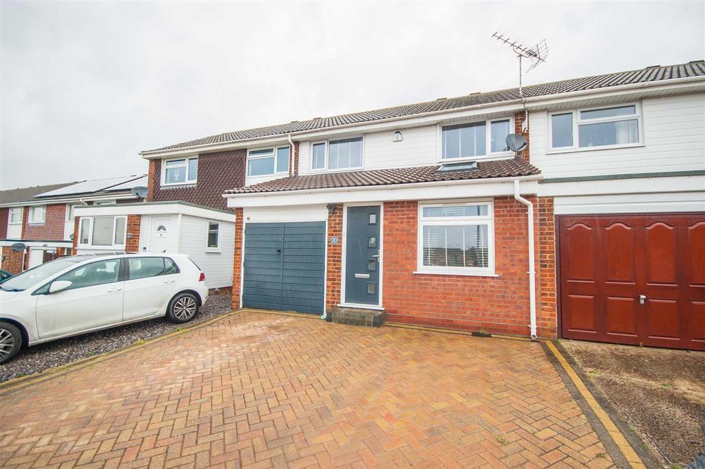 Ashurst Drive, Springfield, Chelmsford 3 bed terraced house £385,000
