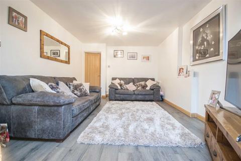 20 Ashurst Drive, Chelmsford, CM1 6TN