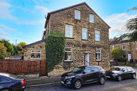 1 Ashgrove, Greengates, Bradford, BD10 0BP