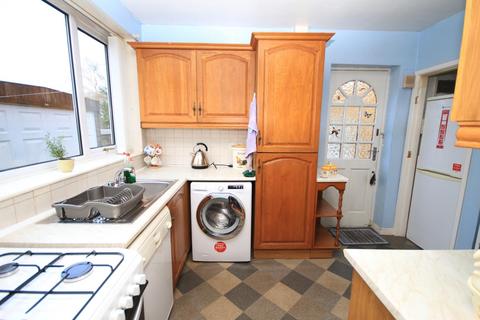 14 Beckwith Drive, Bradford, BD10 0ES