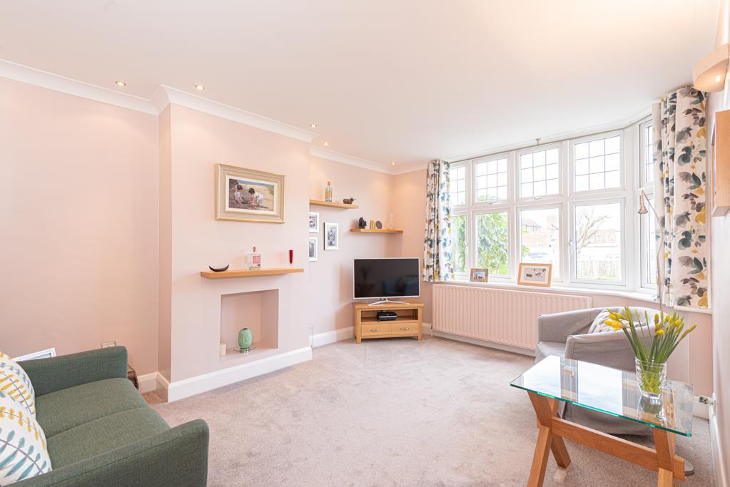 Woodstone Avenue, Stoneleigh 4 bed semidetached house £780,000