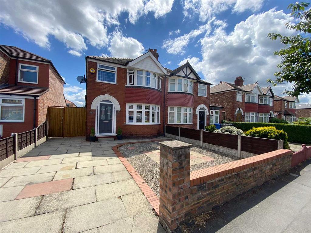 Sylvan Avenue, Timperley, Altrincham 3 bed semidetached house £425,000