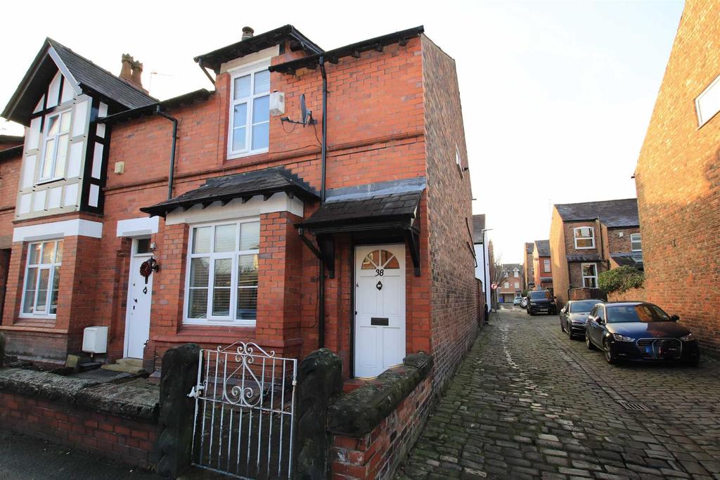 Brown Street, Hale 2 bed end of terrace house £365,000
