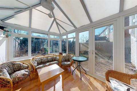 111 Dolphins Road, Folkestone, CT19 5QB