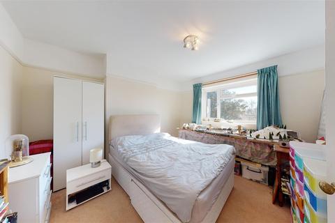111 Dolphins Road, Folkestone, CT19 5QB