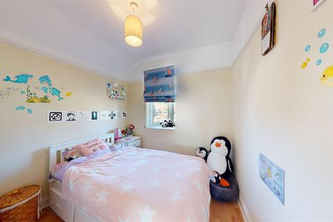111 Dolphins Road, Folkestone, CT19 5QB